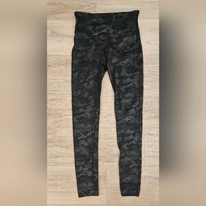 SPANX Metallic Camouflage Leggings Size M